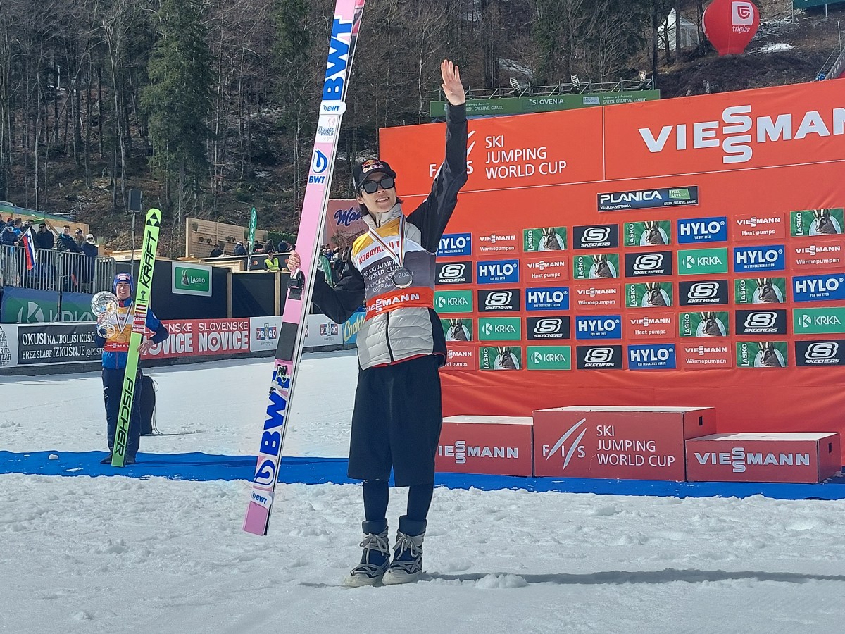 PŚ (RAW AIR) W OSLO: Ryoyu Kobayashi triumfuje, Polacy tłem w finałowej&nbsp;serii